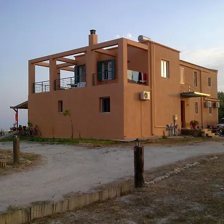 Alekos Beach Houses-roni Lägenhet